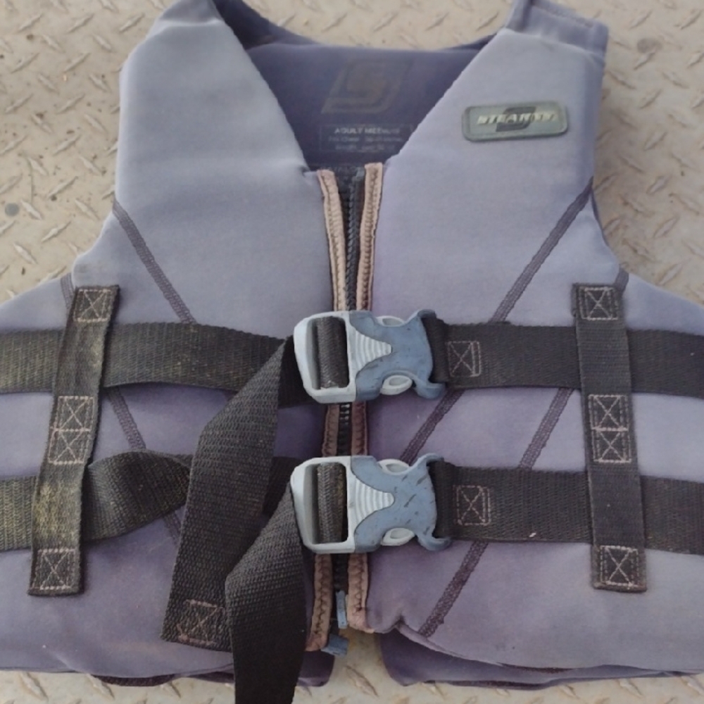 Stearns Adult Medium Life Jacket